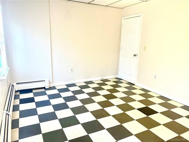 Building Photo - 58 Cottage St