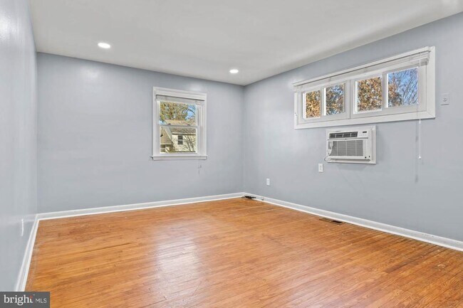 Building Photo - 309 Williams Rd