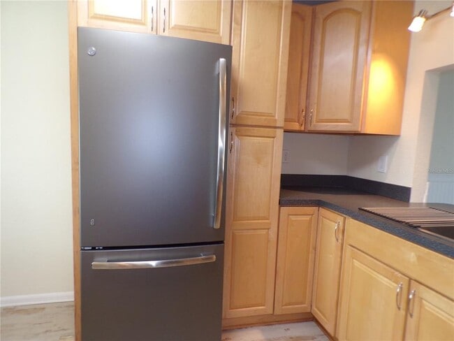 Building Photo - 1335 Mineo Dr