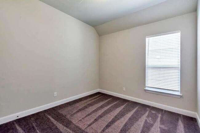 Building Photo - 2208 Bell Mare Vw