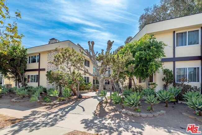 Building Photo - 8401 Tuscany Ave