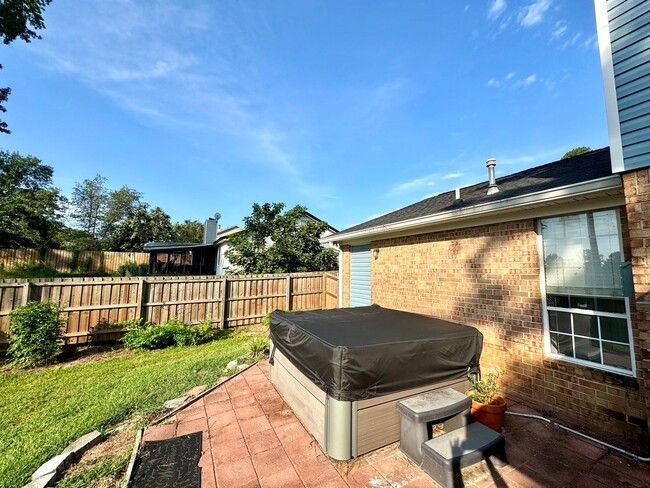 Building Photo - 308 Candlewood Dr