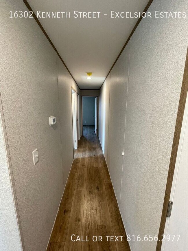 Building Photo - 16302 Kenneth Dr