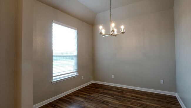 Building Photo - Spacious Single-Family Home Available Now!