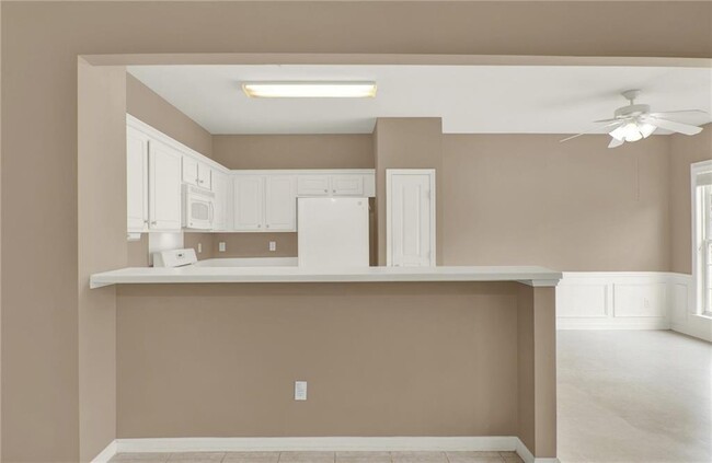 Building Photo - 916 Santa Anita Dr