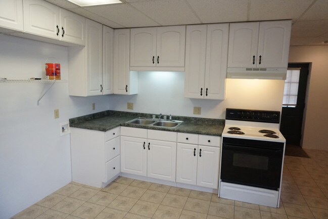 Building Photo - 510 S Court St