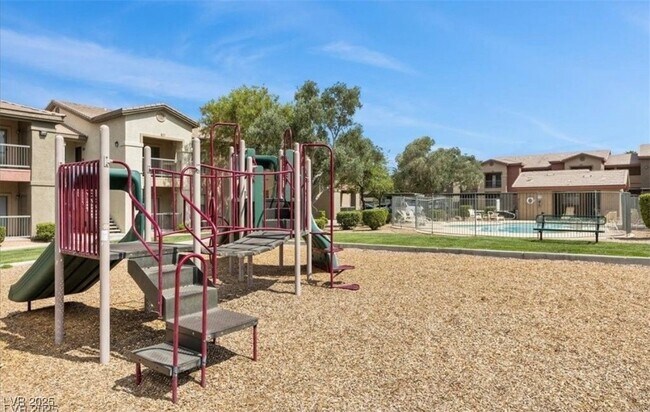 Building Photo - 8000 W Badura Ave