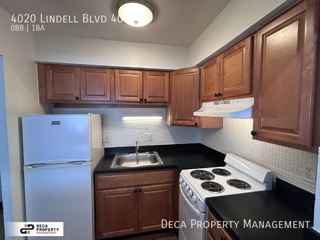 Building Photo - 4020 Lindell Blvd