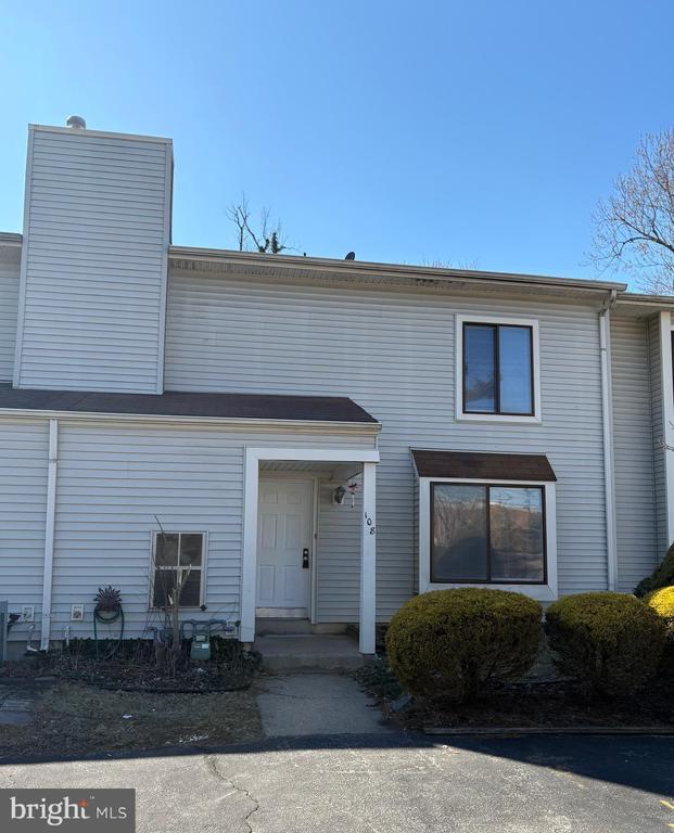 Building Photo - 108 Aspen Ct