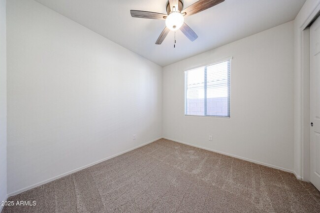 Building Photo - 7160 W Bent Tree Dr