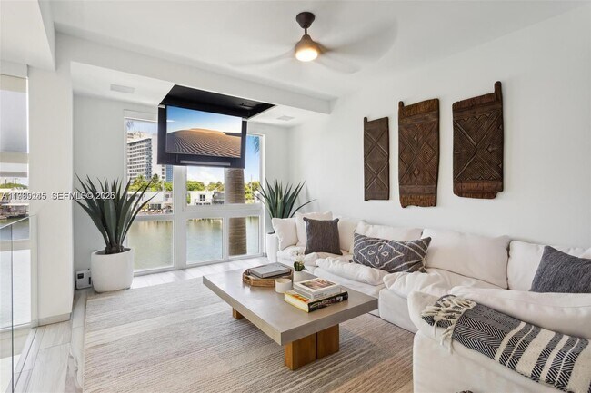 Building Photo - 101 N Shore Dr