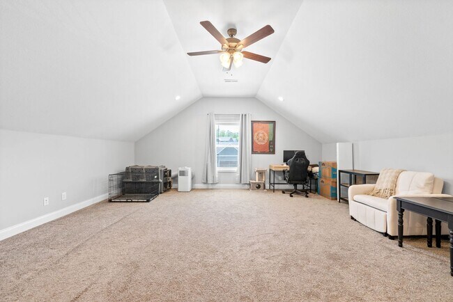 Building Photo - 3 bedroom Pet Friendly Home For Rent Near Needmore Road!