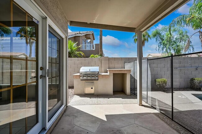 Building Photo - 4734 E White Aster St