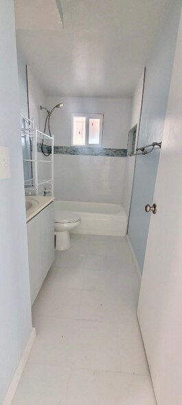 Building Photo - 5862 S Aldorn Dr