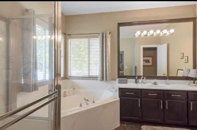 Building Photo - 1262 Creek Ridge Dr S