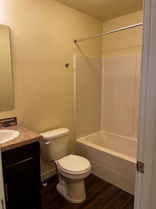 Building Photo - SAW1530U