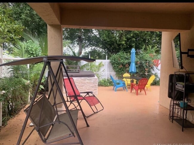 Building Photo - 2240 NE 37th Terrace