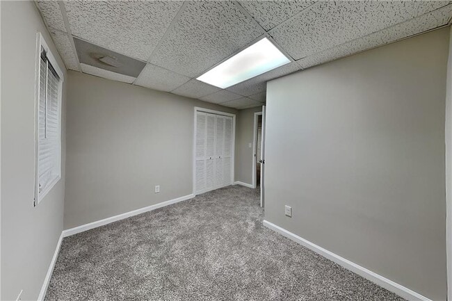 Building Photo - 647 Sunshine Trce NW