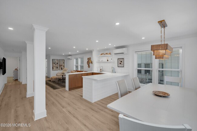 Building Photo - 29 4th Ave