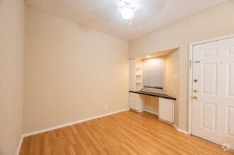 Building Photo - 2818 Nueces St