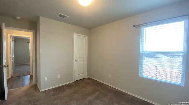 Building Photo - 10410 Waverunner-