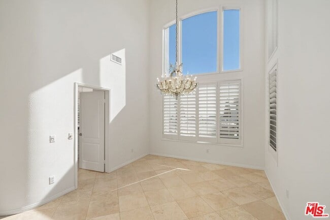 Building Photo - 16656 Cll Jermaine
