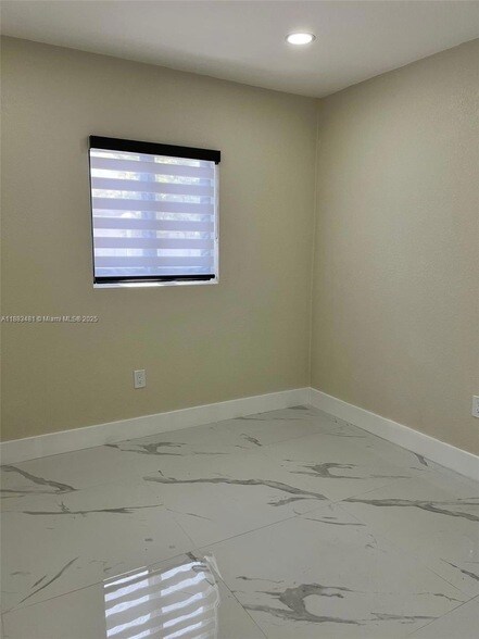 Building Photo - 11800 SW 176th St