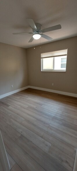 Building Photo - 904 Mandarin Is