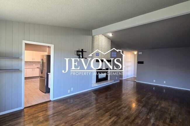 Building Photo - Energy-Efficient 3BR/2BA in Yakima w/ EV Charger & Private Backyard Porch