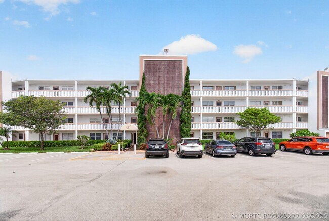 Building Photo - 3030 Wolverton E