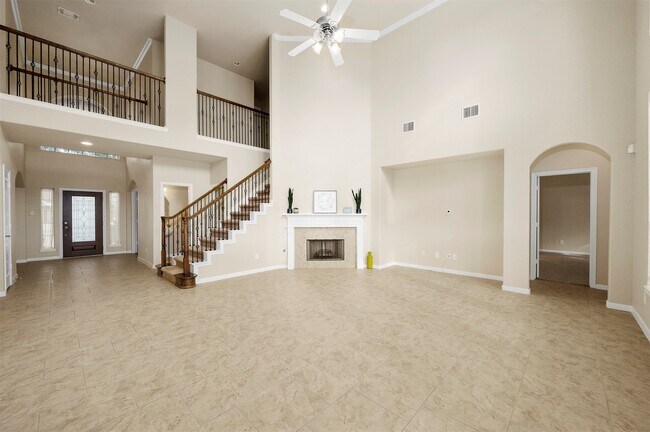 Building Photo - 10907 Lombardia Ct