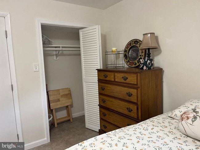 Building Photo - 9325 Talisman Dr