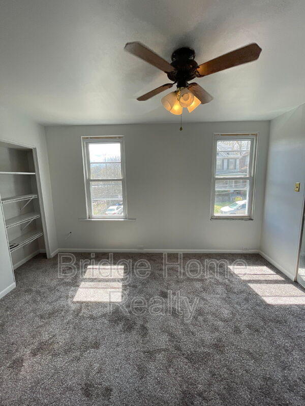 Building Photo - 1367 Montezuma St