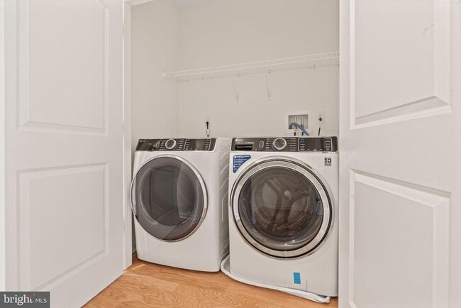 Building Photo - 2306 Palermo Dr