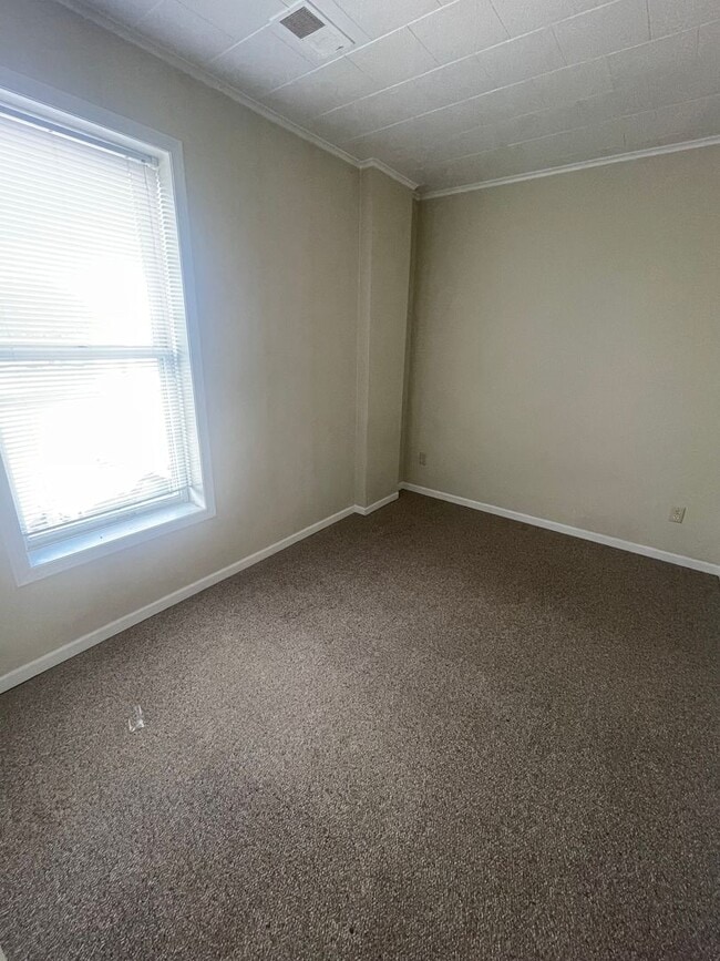 Building Photo - 924 Ohio St