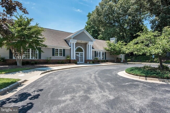 Building Photo - 2002 Peggy Stewart Way