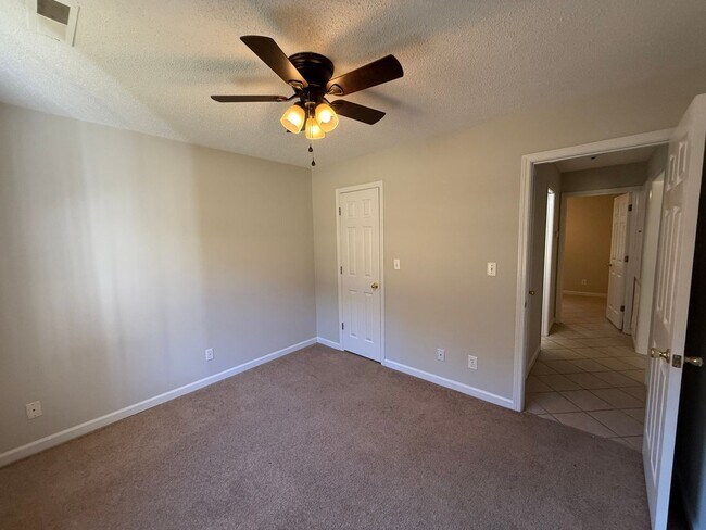 Building Photo - 5616 Co Rd 26