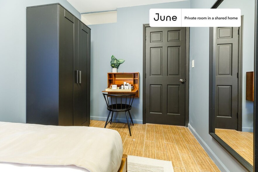 Primary Photo - Private bedroom in 3 bed/1 bath Home