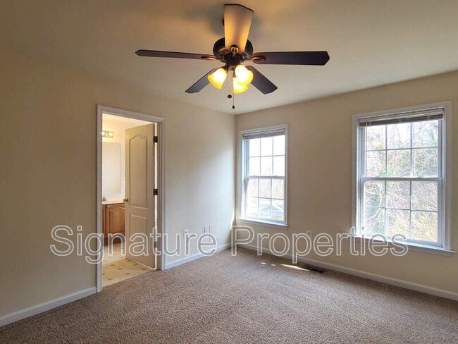 Building Photo - 209 Shaw Ct