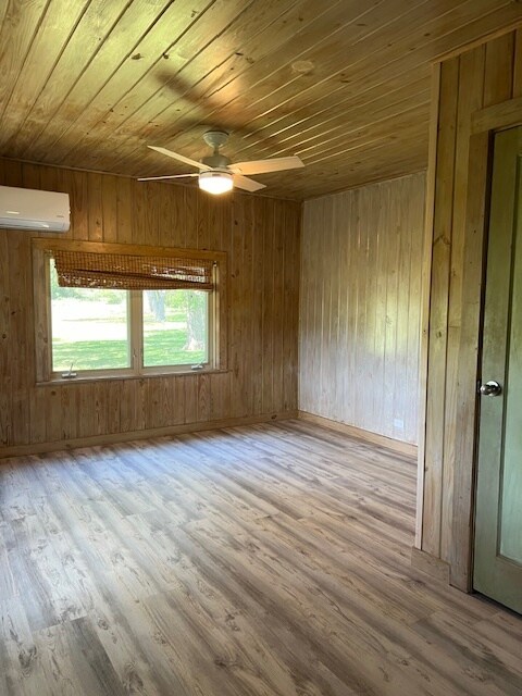 Bedroom #2 - 9900 E State Highway 71