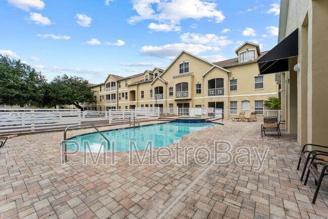 Building Photo - 5039 Sunridge Palms Dr