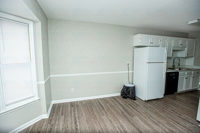 Building Photo - Welcome to your new home in Durham, NC!