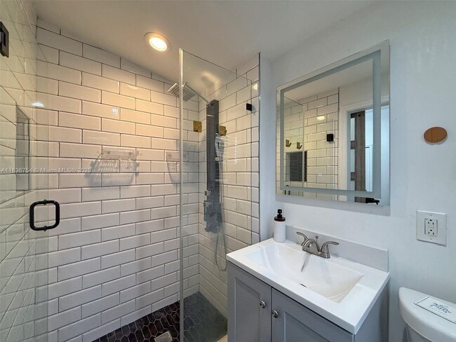 Building Photo - 2525 Tortugas Ln
