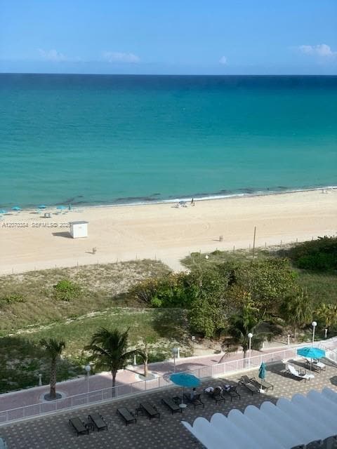 Building Photo - 5701 Collins Ave