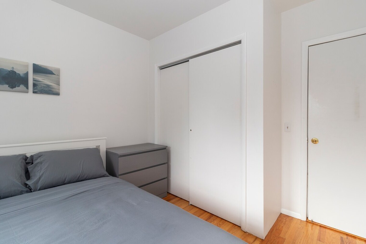 Building Photo - 130 E 95th St