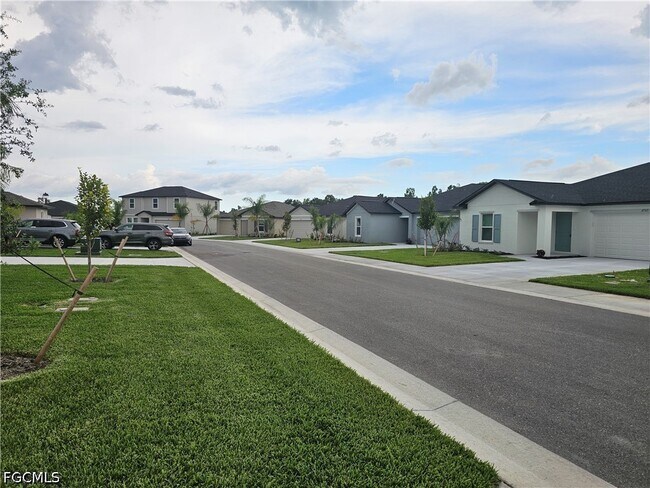 Building Photo - 17316 Cantu Ct