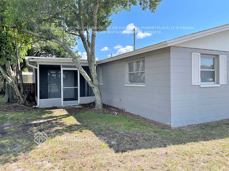 Building Photo - 4850 Samara Dr