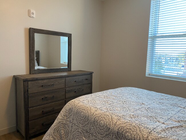 Building Photo - 103 N 1st St