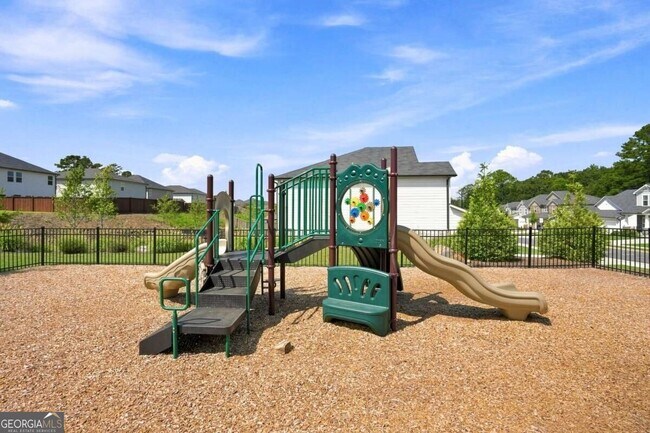 Building Photo - 176 Meander Dr