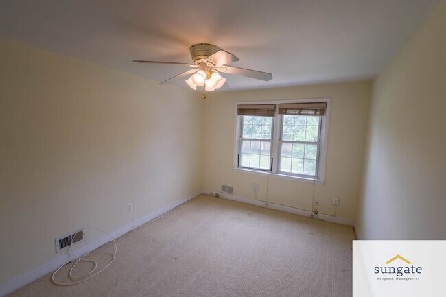 Building Photo - 8616 Pleasant Plains Rd